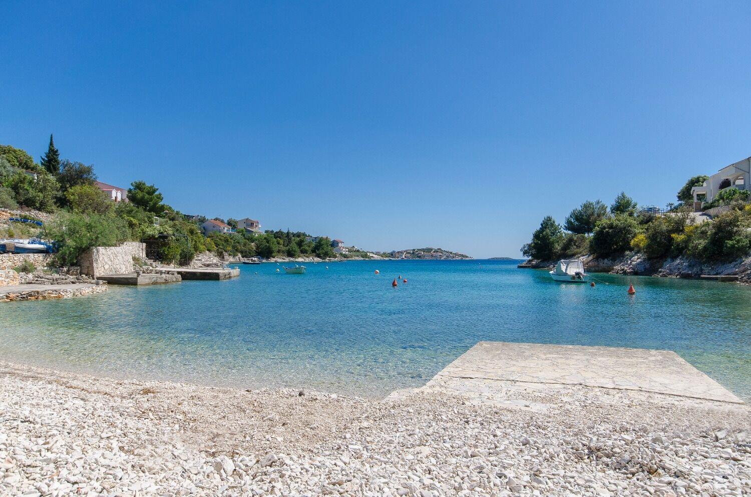Apartments Bosiljka - By The Sea Sevid Bagian luar foto