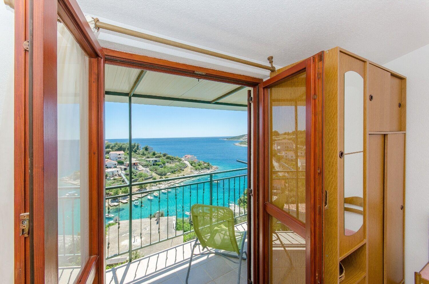 Apartments Bosiljka - By The Sea Sevid Bagian luar foto