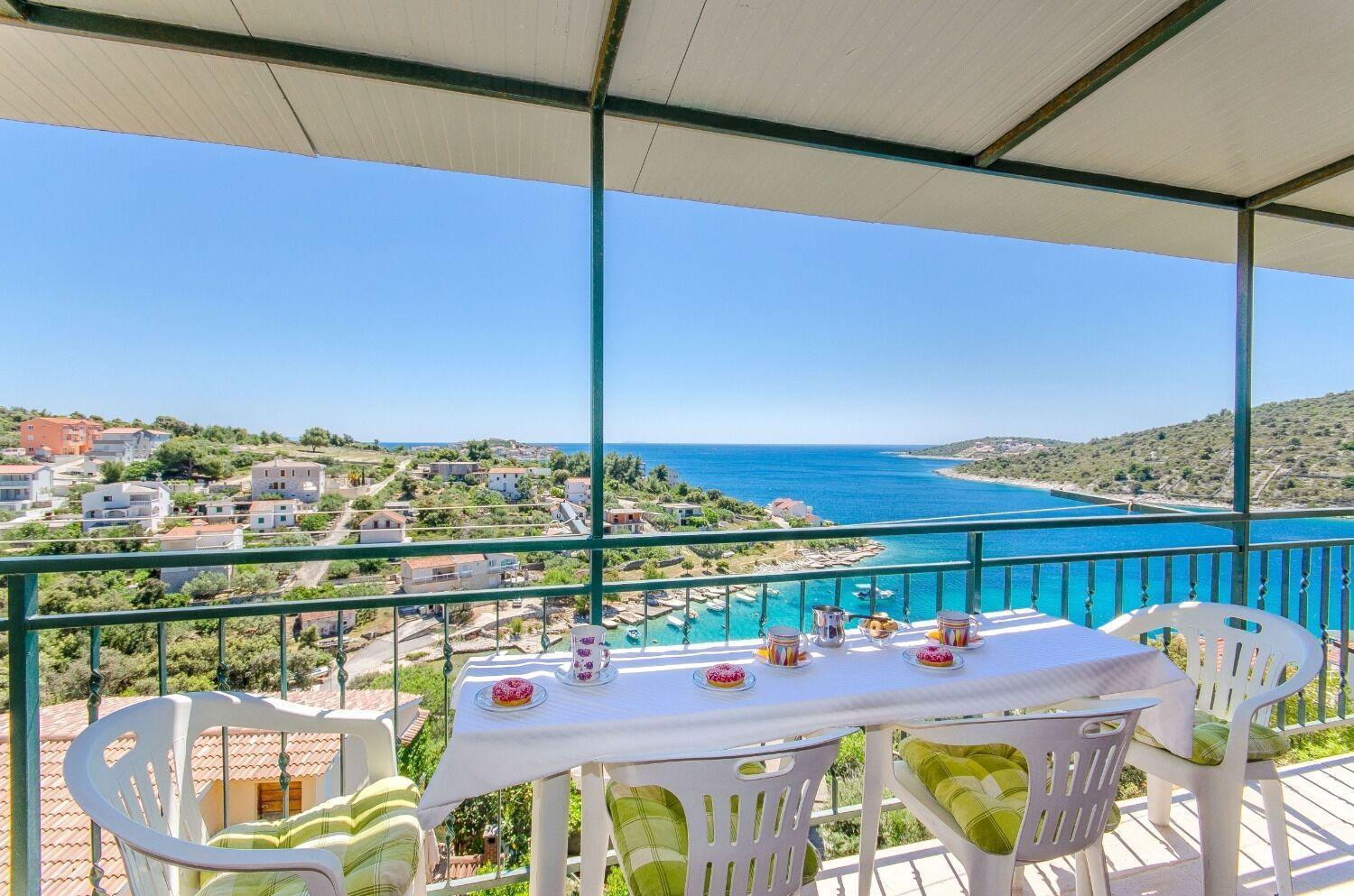 Apartments Bosiljka - By The Sea Sevid Bagian luar foto